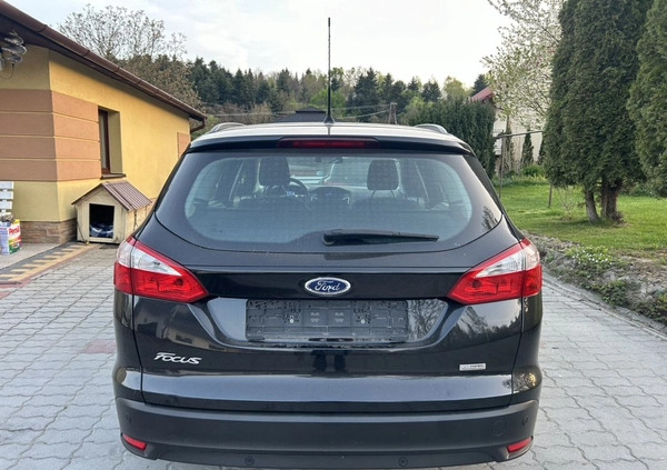 Ford Focus cena 23900 przebieg: 158000, rok produkcji 2012 z Piła małe 497